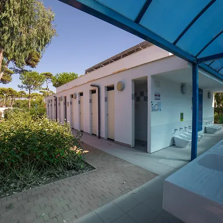 Κάμπινγκ Village Laguna Blu Fertilia