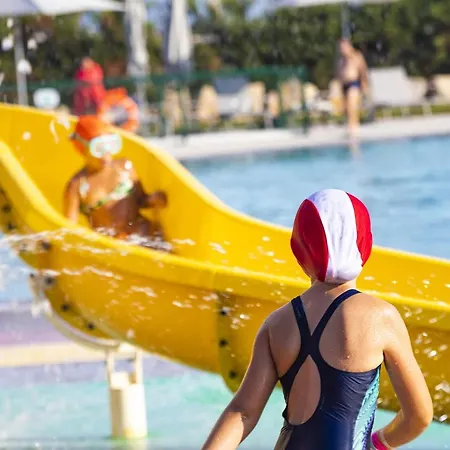 Village Laguna Blu 4*