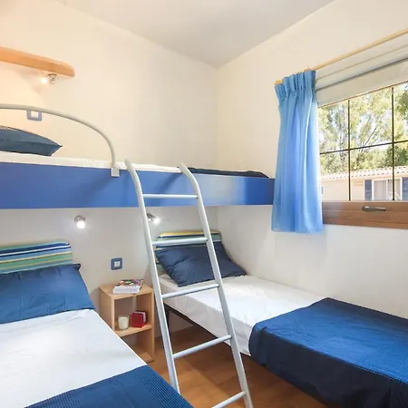 Κάμπινγκ Village Laguna Blu 4*